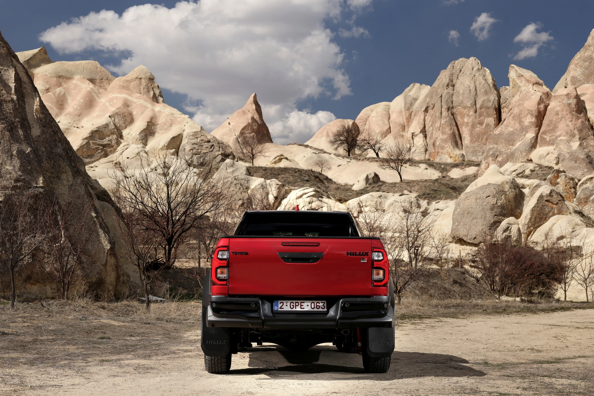 2025 Hilux GR Sport ll Red Static 003